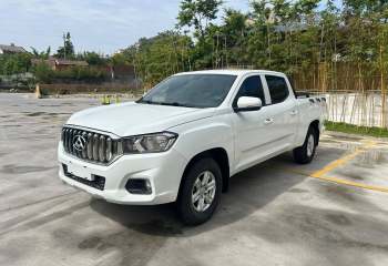 大通 T60 2022款 五周年纪念版 2.0T柴油手动四驱高底盘精英版长厢