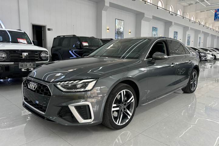 奥迪 A4L 40 TFSI 时尚动感型