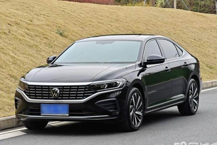 大众 帕萨特 出众款 330TSI 精英版