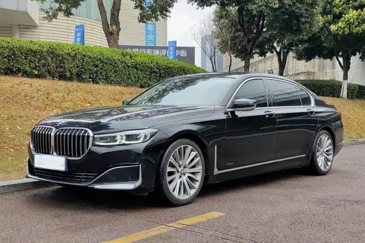 宝马 7系 2021款 740Li 领先型 豪华套装