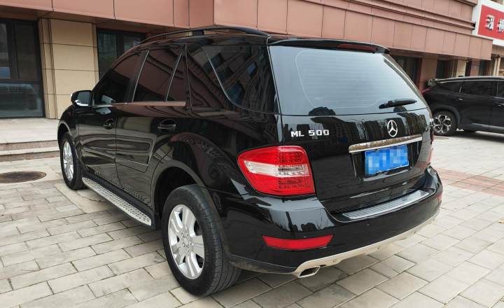 奔驰 M级 2010款 ML 300 4MATIC