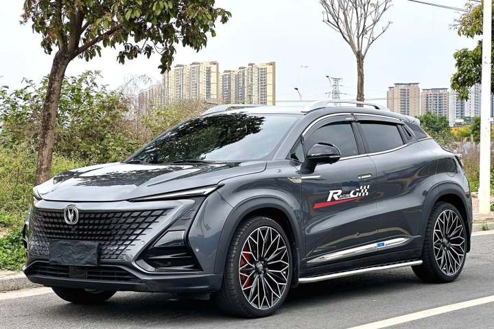 长安 UNI-T 1.5T 卓越型