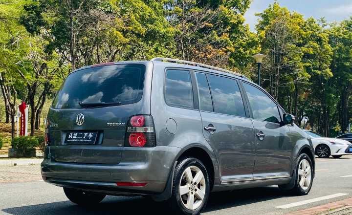 大众 途安 2013款 1.4T DSG舒适版5座