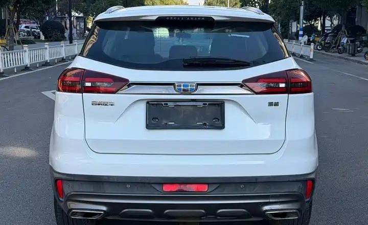 吉利汽车 博越 2018款 1.8TD 自动两驱智联型4G互联版