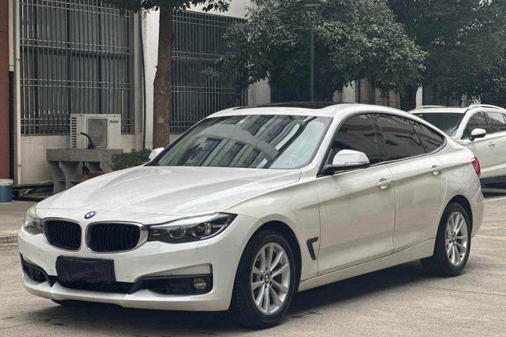 宝马 3系GT 320i 设计套装型