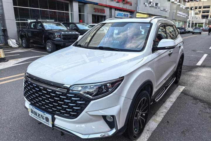 一汽 森雅R7 2018款 R7C 1.6L 手动智悦型
