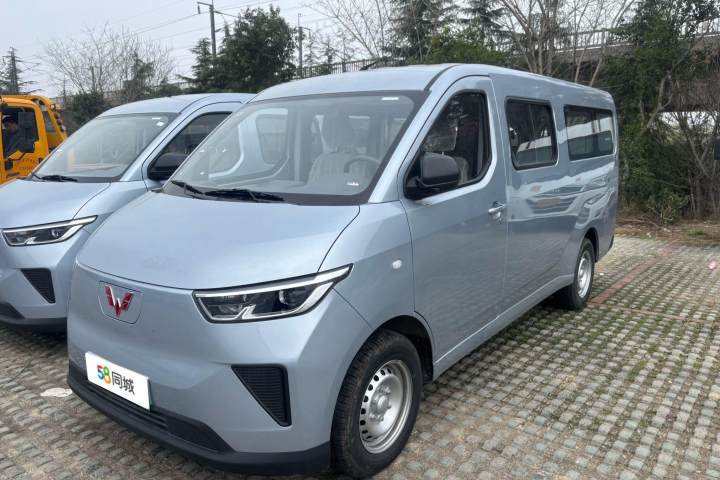 五菱汽车 五菱扬光 300km 舒适型客车版 75kW