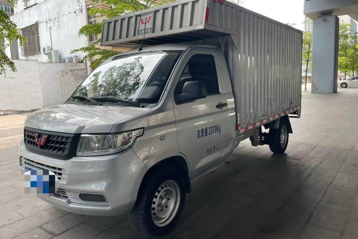 五菱汽车 五菱荣光新卡 1.8L标准型加长单排LJ479Q6