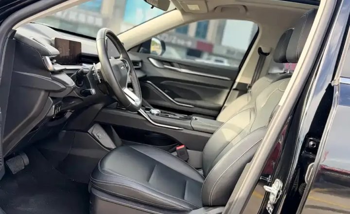 哈弗 H6 2022款 第三代 1.5T 自动两驱Plus