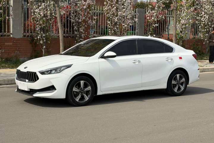 起亚 K3 1.5L CVT智享互联版