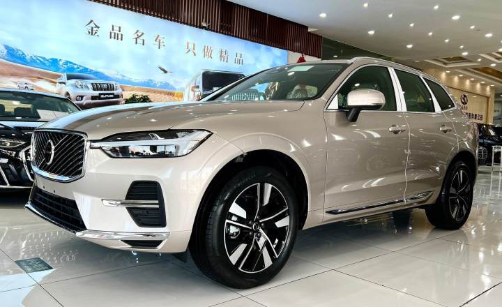 沃尔沃 XC60 2026款 B5 四驱智远豪华版