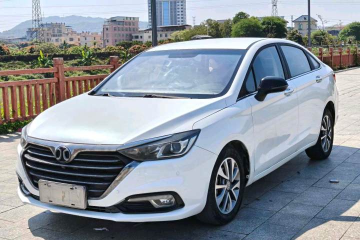 北京汽车 绅宝D50 1.5L CVT尊贵智驾版