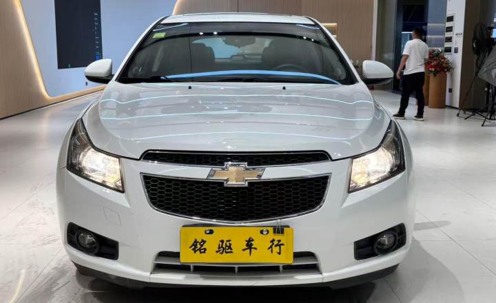 雪佛兰 科鲁兹 2013款 掀背 1.6T 自动旗舰型