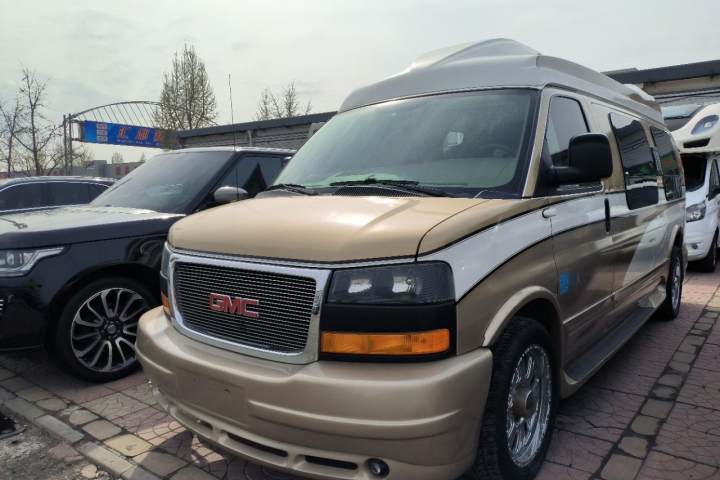 GMC SAVANA 6.0L 商务之星7座