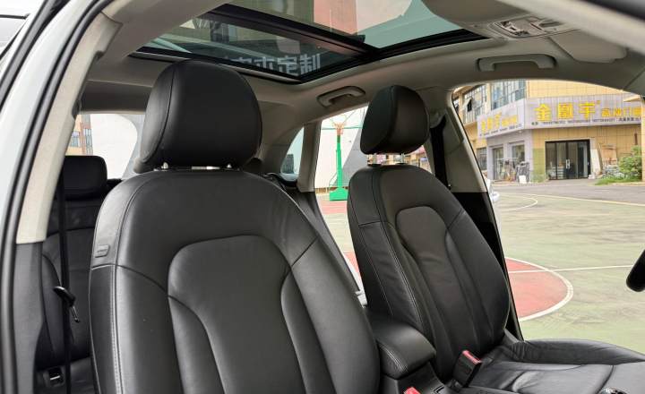 奥迪 Q3 2013款 35 TFSI quattro 技术型