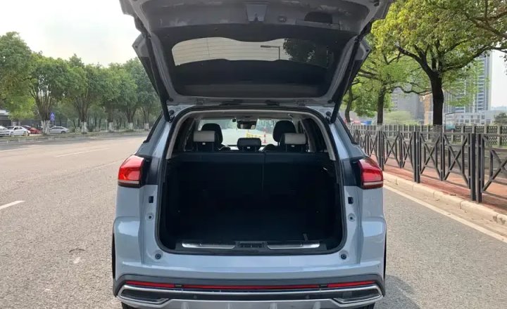 吉利汽车 博越 2022款 博越X 1.8TD DCT智联型