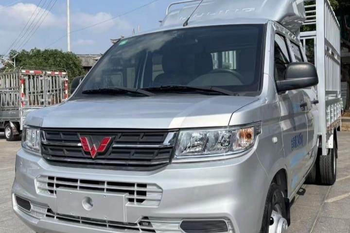 五菱汽车 五菱荣光新卡 1.5L双排基本型LAR