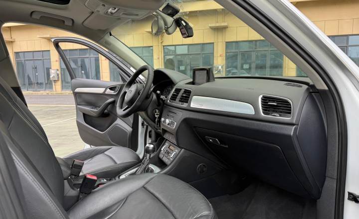 奥迪 Q3 2013款 35 TFSI quattro 技术型