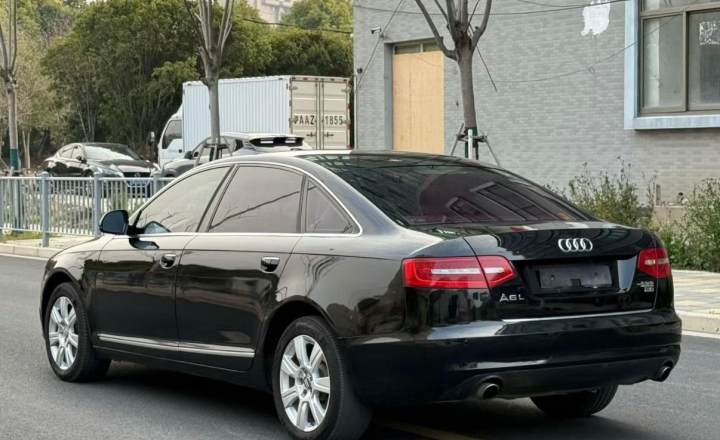 奥迪 A6L 2009款 2.8 FSI 豪华型