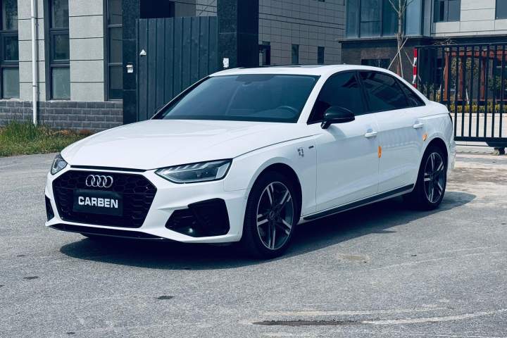 奥迪 A4L 40 TFSI 豪华动感型