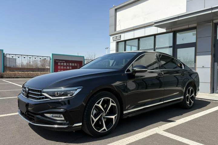 大众 迈腾 改款 众享款 330TSI DSG豪华型