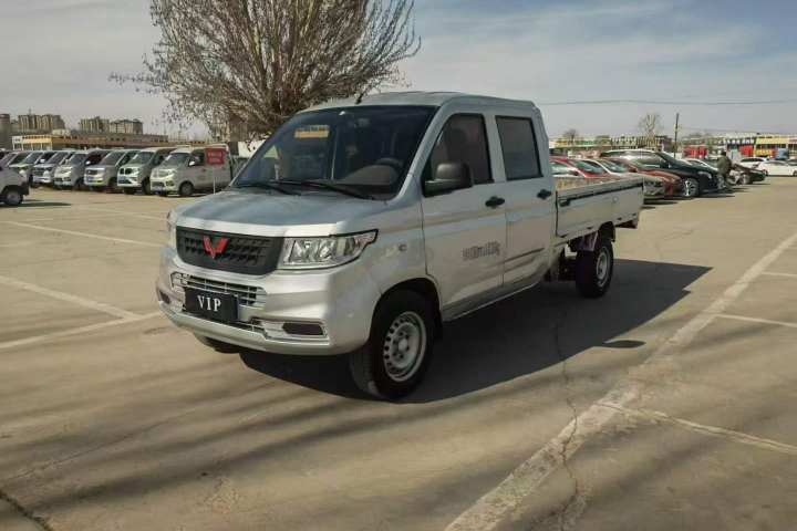 五菱汽车 五菱荣光新卡 1.5L双排L3C