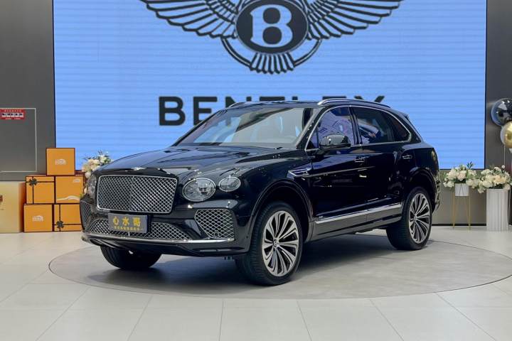 宾利 添越 4.0T V8