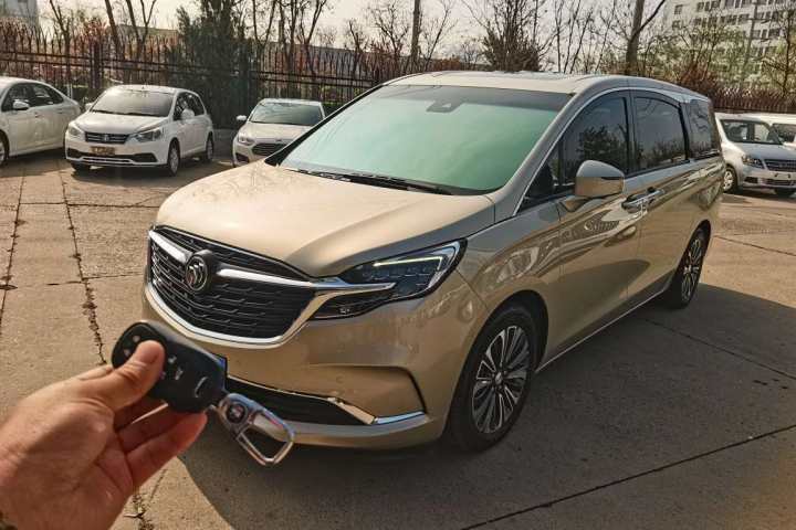 别克 GL8 ES陆尊 653T 豪华型