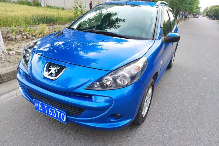 标致 207 CROSS 1.4L 手动驭乐型