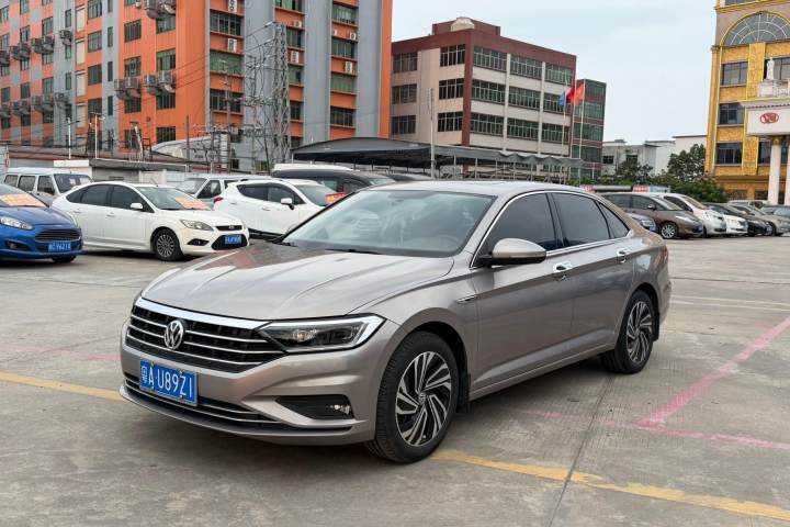 大众 速腾 280TSI DSG超越版