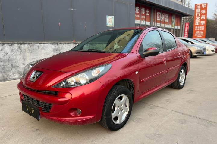 标致 207 三厢 1.4L 手动驭乐版