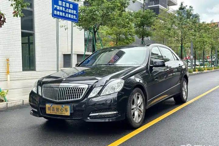 奔驰 E级 E 300 L 优雅型