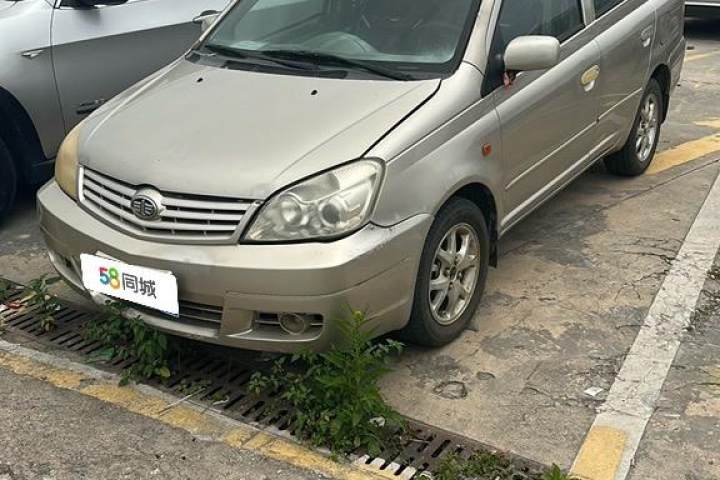 一汽 威乐 1.5L 手动豪华型