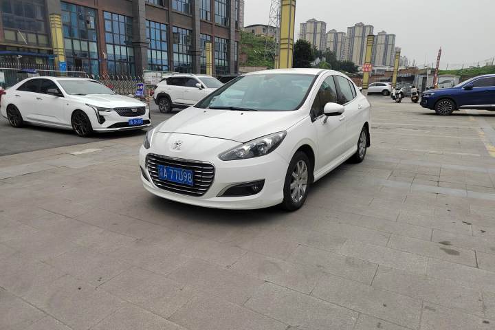 标致 308 2013款 1.6L 手动优尚型