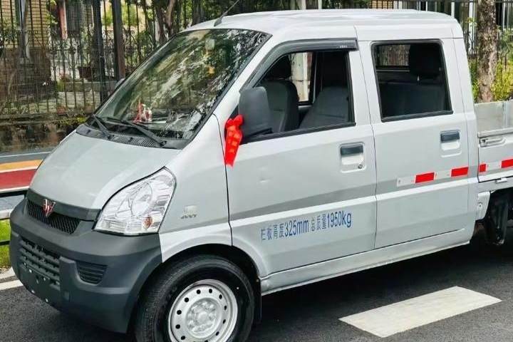 五菱汽车 五菱荣光小卡 1.5L双排基本型L3C