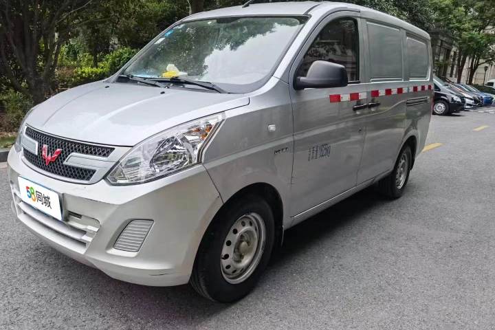 五菱汽车 五菱荣光V 1.5L封窗车实用型国VI LAR