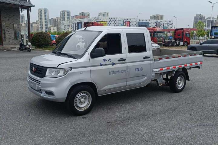 五菱汽车 五菱荣光新卡 1.8L双排LJ479QE2