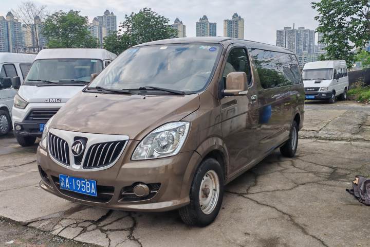 福田 风景G5 2.0L平顶长轴7座多用途乘用车4G63S4M