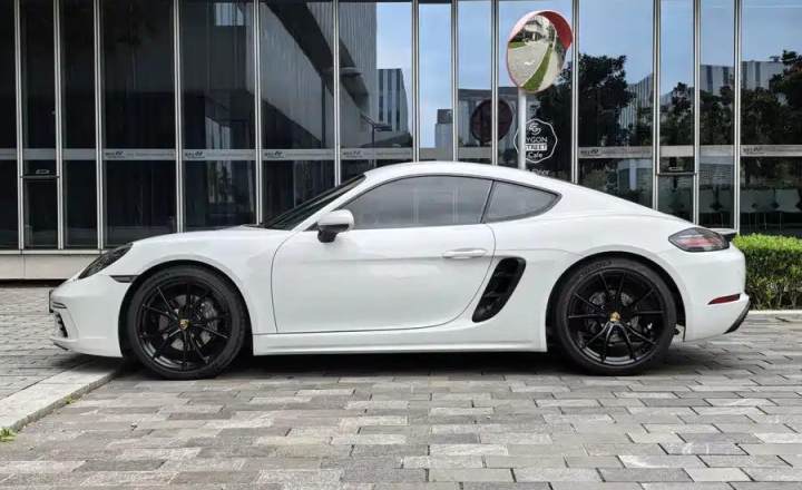 保时捷 718 2022款 Cayman 2.0T