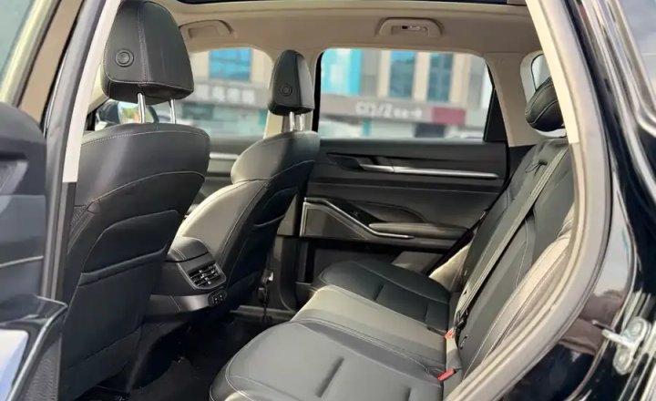 哈弗 H6 2022款 第三代 1.5T 自动两驱Plus