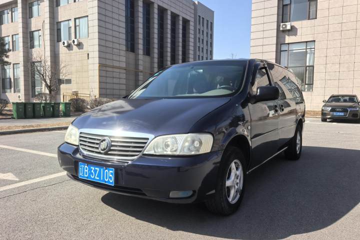 别克 GL8 2.5L GT 精英版