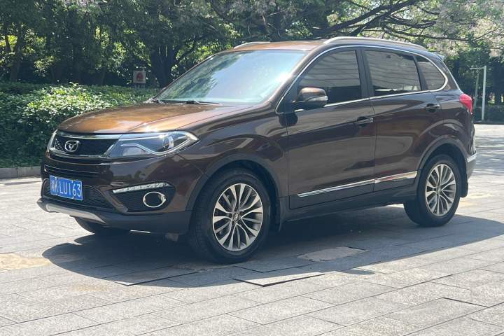 凯翼 X5 1.5T 手动尊贵型