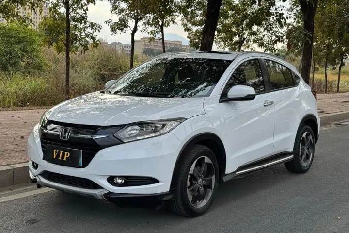 本田 缤智 1.8L CVT两驱豪华型
