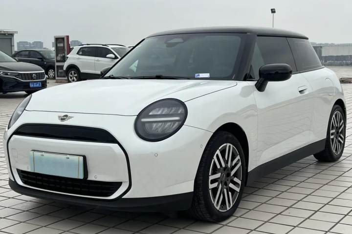 MINI 电动 COOPER 456km COOPER E 经典派