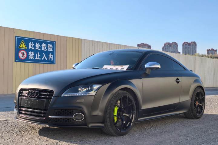 奥迪 TTS 2013款 TTS Coupe 2.0TFSI quattro