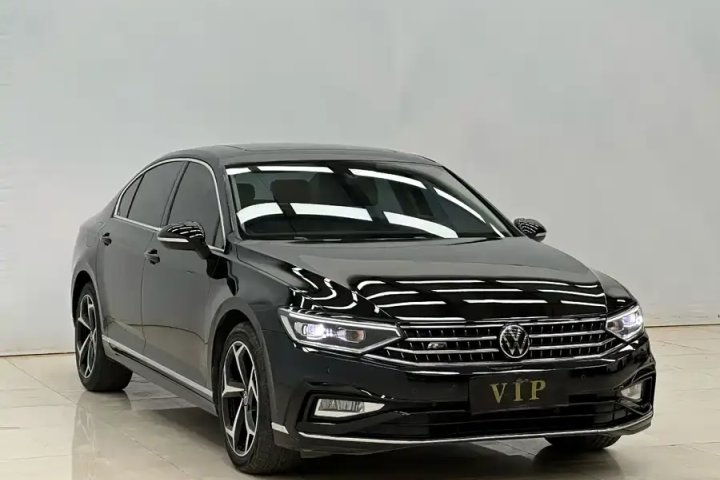 大众 迈腾 200万辆纪念版 330TSI DSG领先型