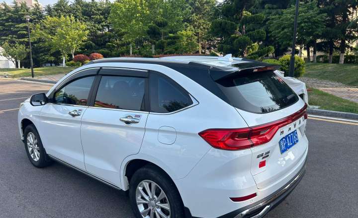 哈弗 M6 2023款 PLUS 1.5T 手动豪华智联型