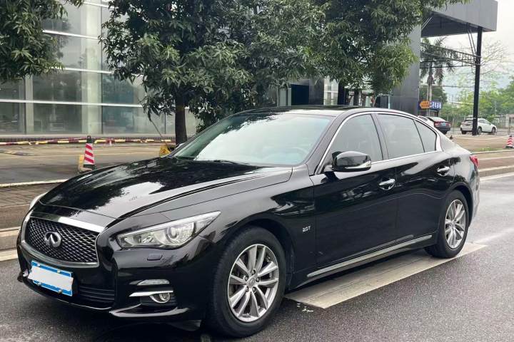 英菲尼迪 Q50L 2.0T 悦享版