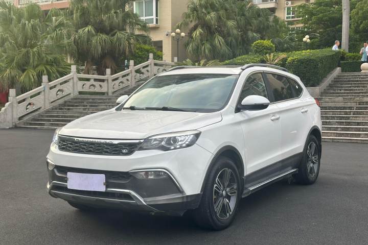猎豹汽车 猎豹CS10 2.0T 手动风尚型