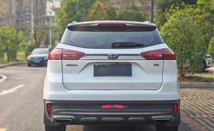 吉利汽车 博越 2018款 1.8TD 自动两驱智联型4G互联版